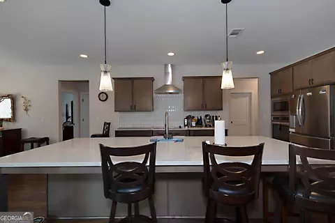 Kitchen - 156 Lake Point Dr, Williamson, GA 30292 photo 5 of 5