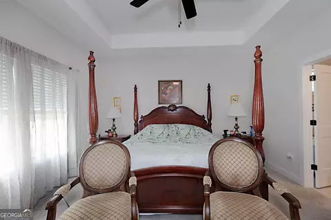 Bedroom - 156 Lake Point Dr, Williamson, GA 30292 photo 2 of 6