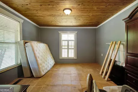 Bedroom - 198 Matbeth Rd, Barnesville, GA 30204 photo 3 of 3