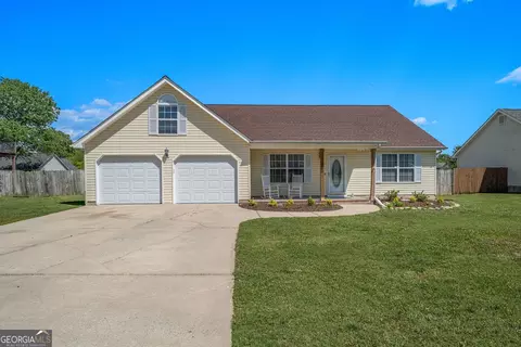 35 Holli Ln, Rossville, GA 30741