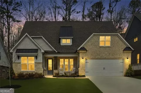 6984 Manchester Dr, Flowery Branch, GA 30542