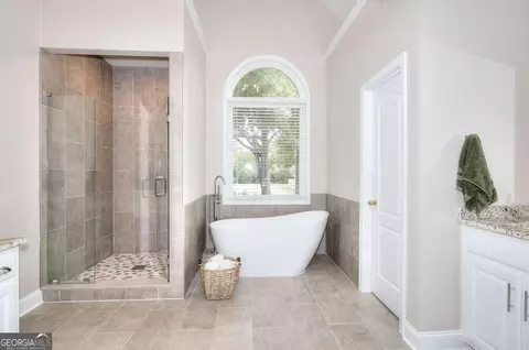 2385 Amberbrook Ln, Grayson, GA 30017