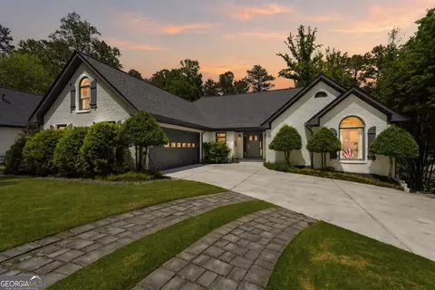 6422 Old Shadburn Ferry Rd, Buford, GA 30518