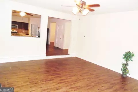 Living - 55 Silver Willow Ct, Covington, GA 30016 photo 3 of 9