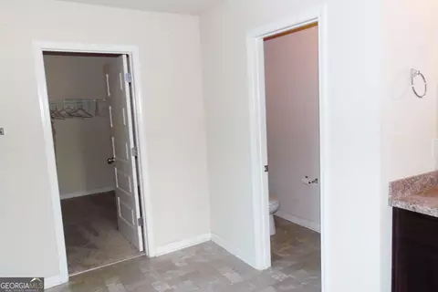 Entry Way - 55 Silver Willow Ct, Covington, GA 30016 photo 1 of 12