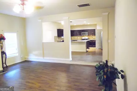 Living - 55 Silver Willow Ct, Covington, GA 30016 photo 7 of 9