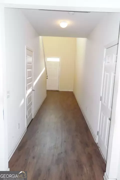 Entry Way - 55 Silver Willow Ct, Covington, GA 30016 photo 10 of 12