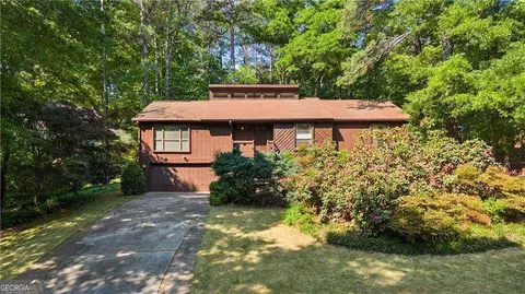 1530 Brookcliff Cir, Marietta, GA 30062