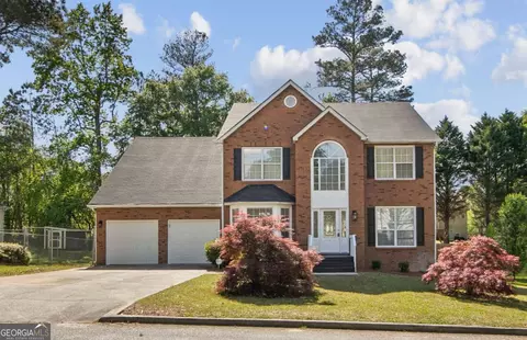 1248 Huntington Place Cir, Lithonia, GA 30058