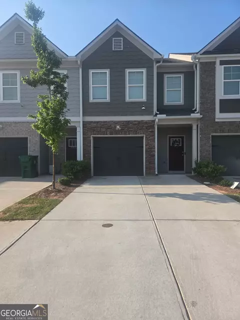 5811 Calle Vista Dr, Lithonia, GA 30058