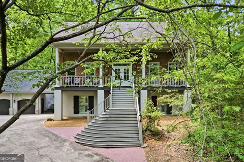 130 Farm Hill Cir, Roswell, GA 30075