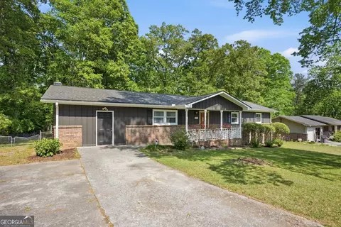 2934 Bicentennial Dr, Stone Mountain, GA 30087