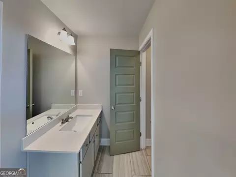 Bath - 1921 Cobblefield Cir, Dacula, GA 30019 photo 1 of 10