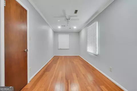 Bedroom - 260 Arrow Point Rd, Jackson, GA 30233 photo 4 of 6