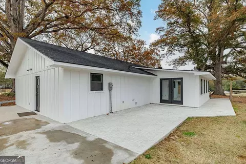 Exterior - 1410 Old Bishop Rd, Bishop, GA 30621 photo 4 of 14