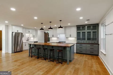 Kitchen - 1410 Old Bishop Rd, Bishop, GA 30621 photo 1 of 5
