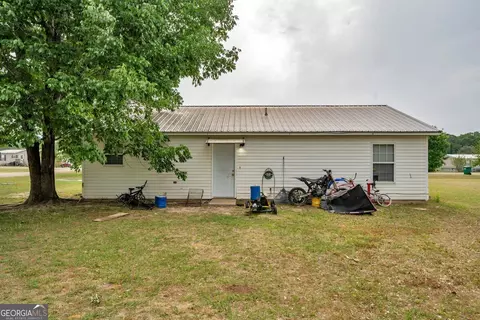 Exterior - 142 Ruby St, Cordele, GA 31015 photo 3 of 4