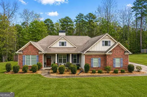 144 Caraway Rd, Locust Grove, GA 30248