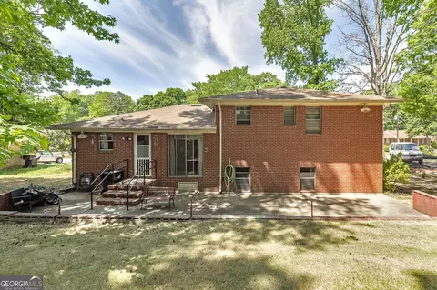 Exterior - 6056 Morrow Cv, Morrow, GA 30260 photo 3 of 5