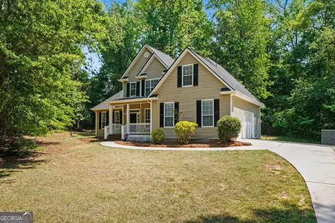 Exterior - 110 Mosby Creek Dr, Hampton, GA 30228 photo 2 of 4