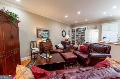 Living - 865 Stark Rd, Jackson, GA 30233 photo 2 of 2