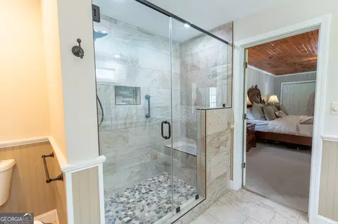 Bath - 865 Stark Rd, Jackson, GA 30233 photo 3 of 5