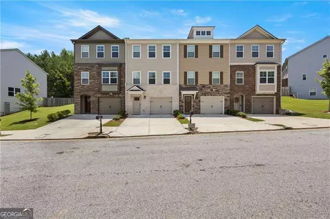 945 Belfry Ter, Fairburn, GA 30213