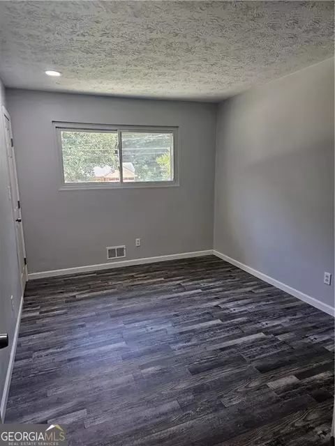 Bedroom - 6845 Fielder Rd, Rex, GA 30273 photo 2 of 2