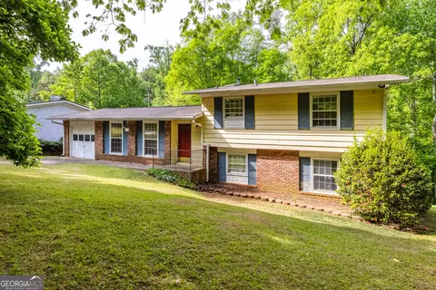 1569 Bubbling Creek Rd NE, Atlanta, GA 30319