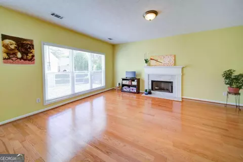 Living - Undisclosed, Duluth, GA 30096 photo 4 of 5