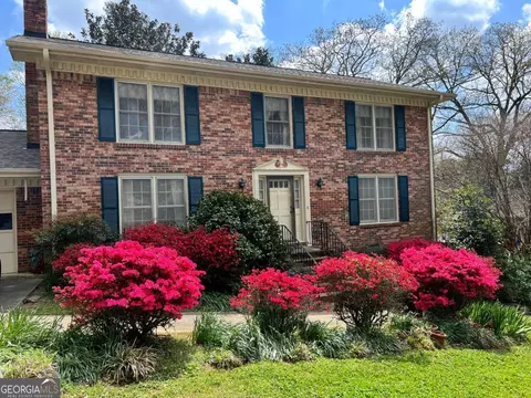 4582 Ridgeland Dr SW, Lilburn, GA 30047