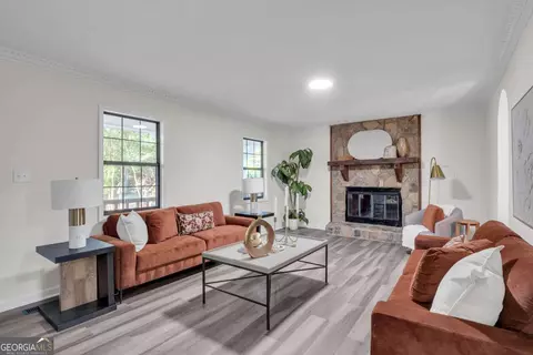 2510 Derek Dr SW, Marietta, GA 30064