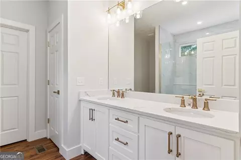 Bath - 135 Serenity Ln, St. Simons, GA 31522 photo 1 of 5