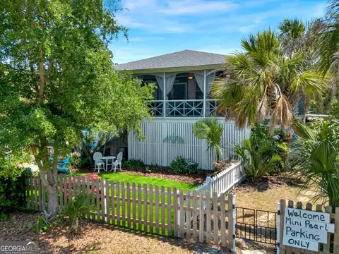 1102 Lovell Ave, Tybee Island, GA 31328