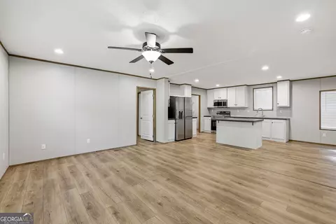 Living - 466 Cherry Cir, Cornelia, GA 30531 photo 1 of 2