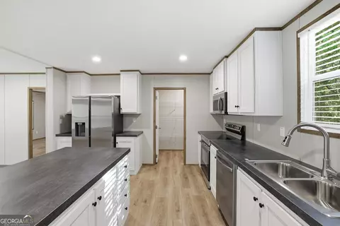 Kitchen - 466 Cherry Cir, Cornelia, GA 30531 photo 1 of 2