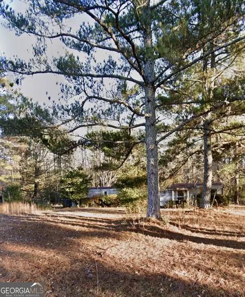 7393 Williams Rd, Flowery Branch, GA 30542
