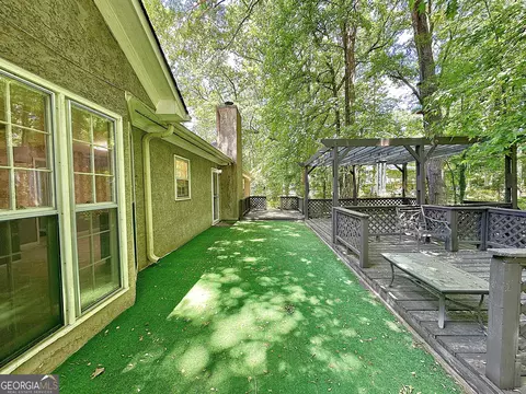 Exterior - 112 Greenbriar Trl, Lagrange, GA 30241 photo 3 of 8