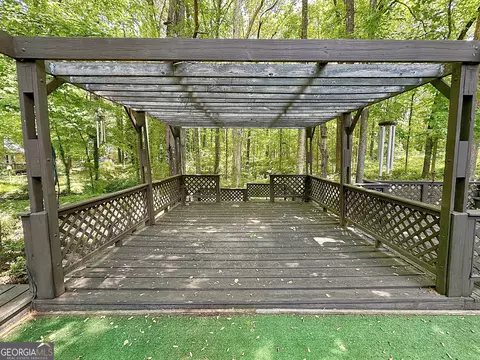 Exterior - 112 Greenbriar Trl, Lagrange, GA 30241 photo 7 of 8