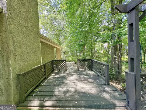 Exterior - 112 Greenbriar Trl, Lagrange, GA 30241 photo 6 of 8