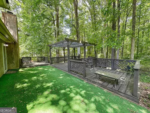 Exterior - 112 Greenbriar Trl, Lagrange, GA 30241 photo 5 of 8