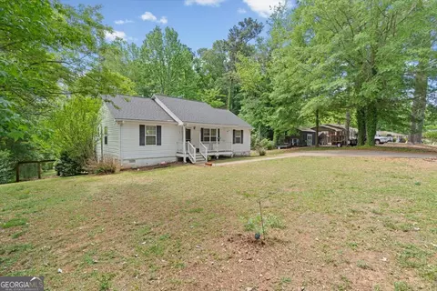 Exterior - 147 Park Heights St, Buchanan, GA 30113 photo 3 of 16