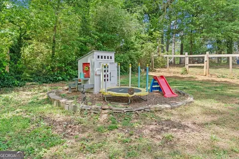 Exterior - 147 Park Heights St, Buchanan, GA 30113 photo 13 of 16