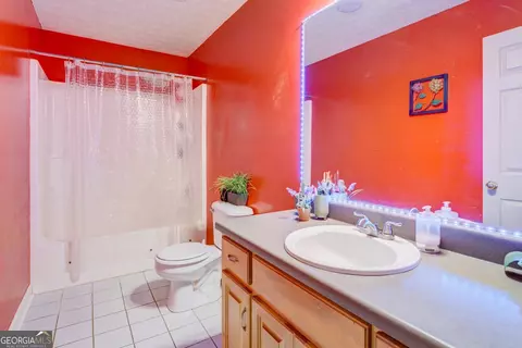 Bath - 1295 Cornish Mountain Rd, Covington, GA 30014 photo 4 of 5