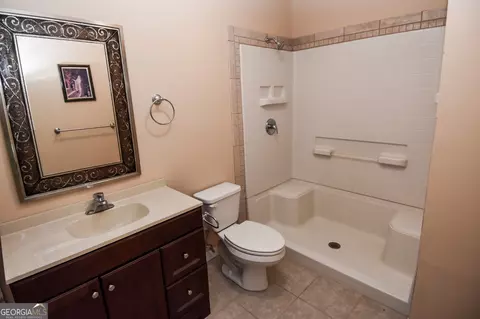 Bath - 215 Trails End, Williamson, GA 30292 photo 11 of 11