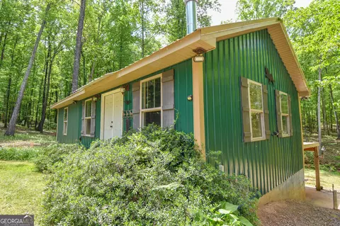 Exterior - 215 Trails End, Williamson, GA 30292 photo 14 of 35