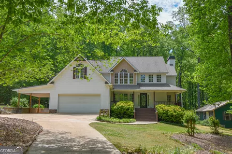 Exterior - 215 Trails End, Williamson, GA 30292 photo 7 of 35
