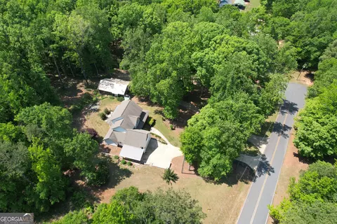 View/Area - 215 Trails End, Williamson, GA 30292 photo 2 of 6