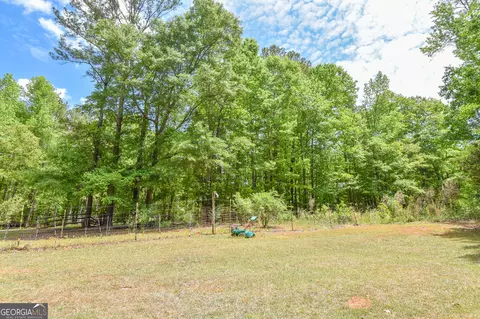 Exterior - 215 Trails End, Williamson, GA 30292 photo 9 of 35