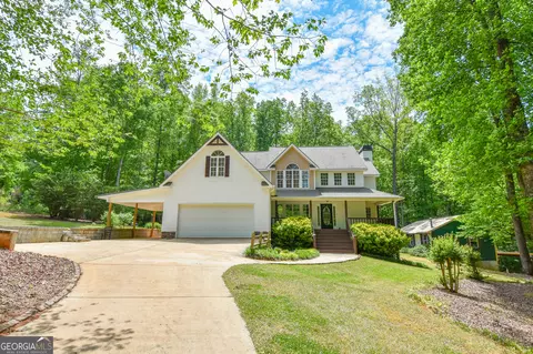 Exterior - 215 Trails End, Williamson, GA 30292 photo 8 of 35